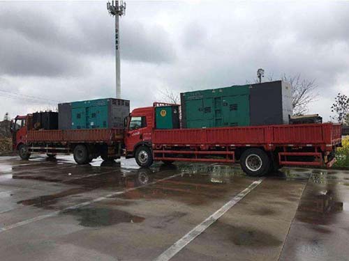 海门涂抹密封胶后，需要等待多长时间才能安装水冷式机油散热器密封件？